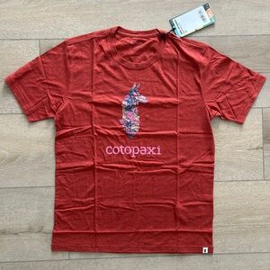 Cotopaxi Graphic Tee Altitude Llama -- Men's Medium -- New With Tags!